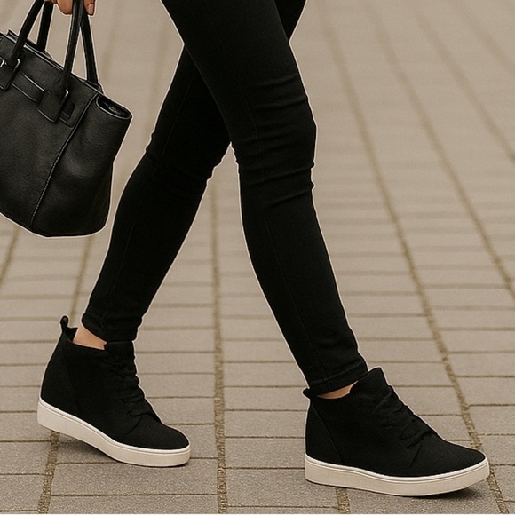 Steve Madden Black Wedge Sneakers Size 6 Casual Chic Slip-On with Hidden Wedge - Picture 1 of 11